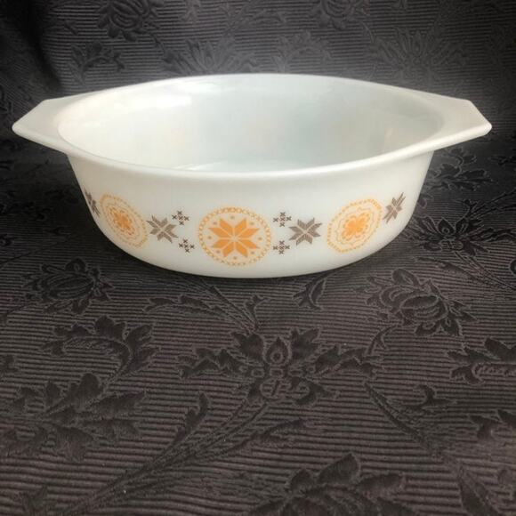 Pyrex Other - Vintage Pyrex Dish